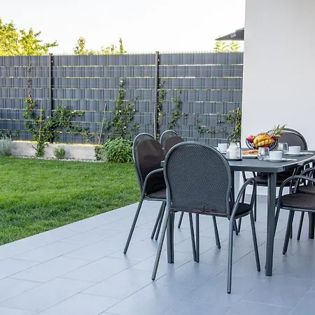 Sistov Apartamento